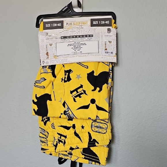 Warner Bros. Harry Potter Yellow Hufflepuff Drawstring Sleep Pants NWT Size 1X - Picture 6 of 7